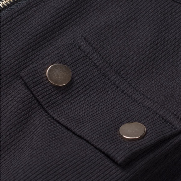 Black Ribbed Zipper Long Sleeved Top Size L or 2XL - Picture 6 of 7